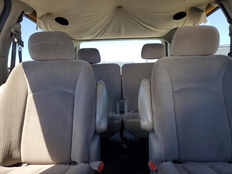 Продажа на аукционе авто 2003 Chrysler Town & Country, vin: 2C4GP443X3R357475, номер лота: 56038366