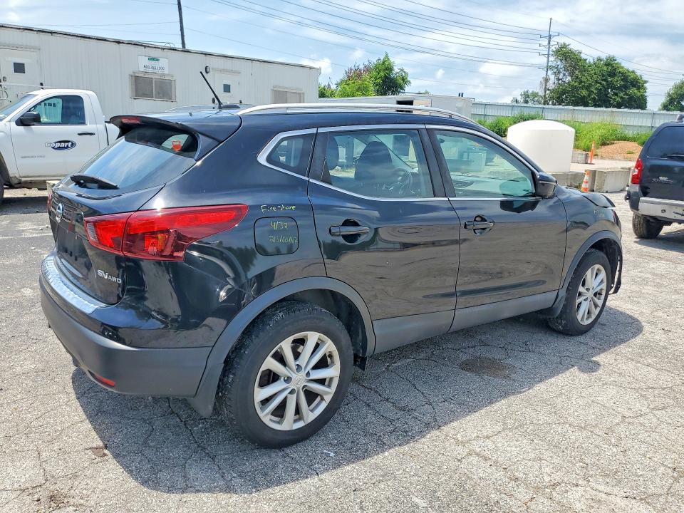 Продажа на аукционе авто 2017 Nissan Rogue Sport, vin: JN1BJ1CR1HW127759, номер лота: 73341685