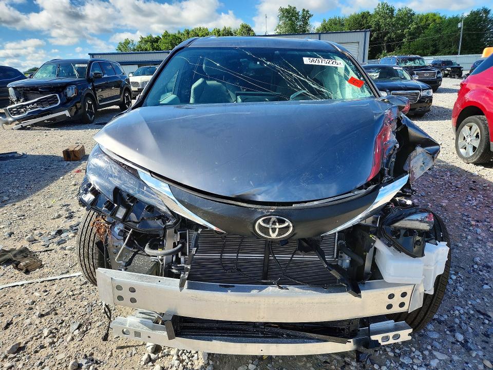 56975226 :رقم المزاد ، 5TDYSKFC1TS254859 vin ، 2026 Toyota Sienna مزاد بيع
