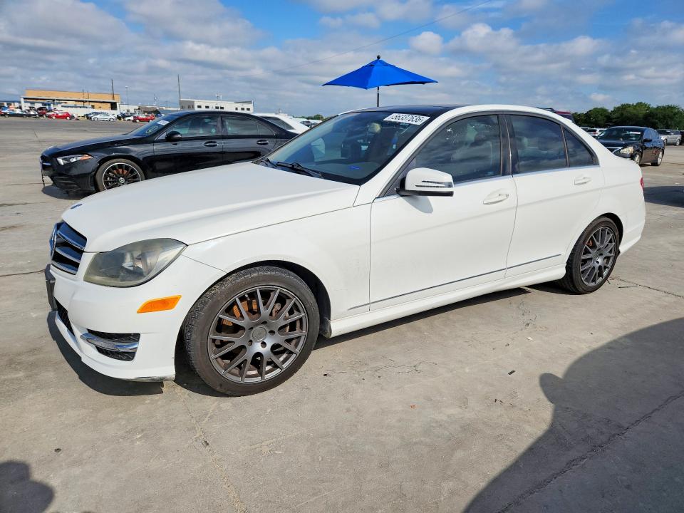 Продаж на аукціоні авто 2014 Mercedes-benz C, vin: WDDGF4HB2EG210985, номер лоту: 56337636