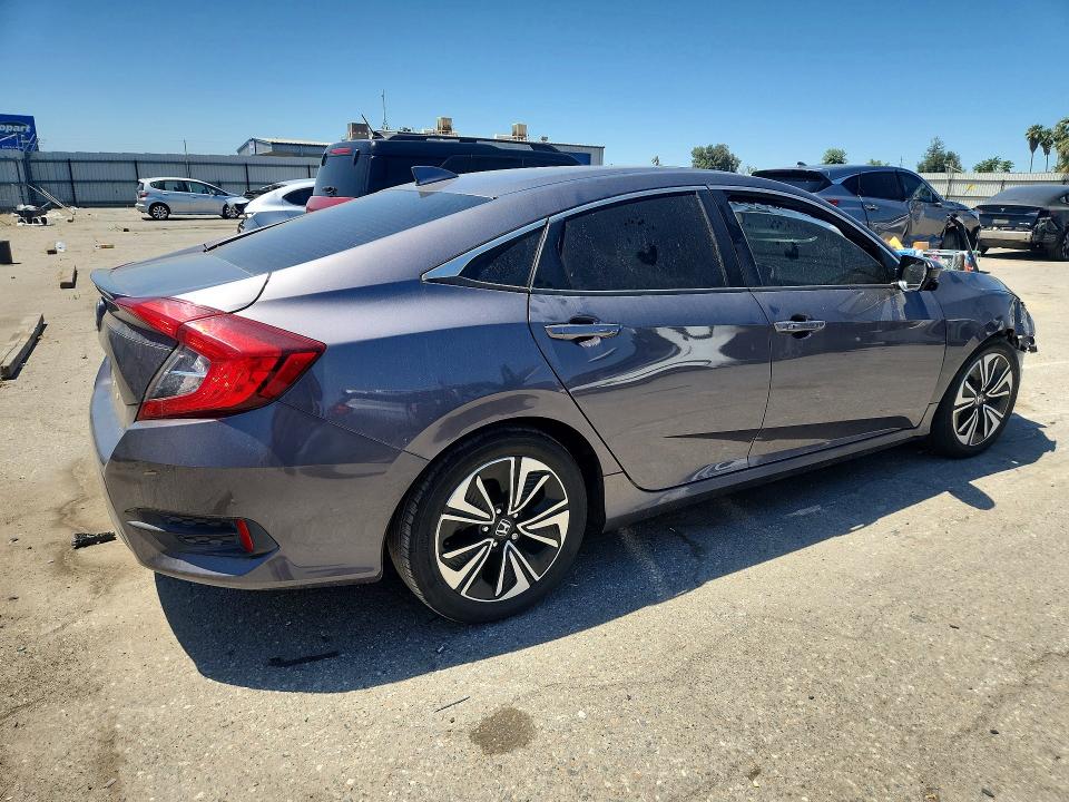 Продажа на аукционе авто 2018 Honda Civic, vin: 2HGFC1F37JH642335, номер лота: 55798766
