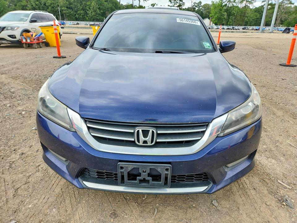 56145366 :رقم المزاد ، 1HGCR2F55FA193106 vin ، 2015 Honda Accord مزاد بيع