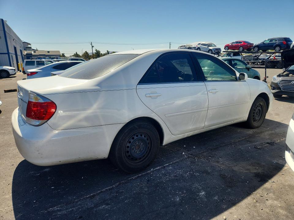 2005 Toyota Camry მანქანა იყიდება აუქციონზე, vin: 4T1BE32K25U541461, აუქციონის ნომერი: 58095546
