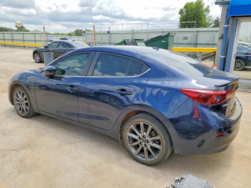 Auction sale of the 2018 Mazda 3, vin: 3MZBN1W31JM253213, lot number: 52916166