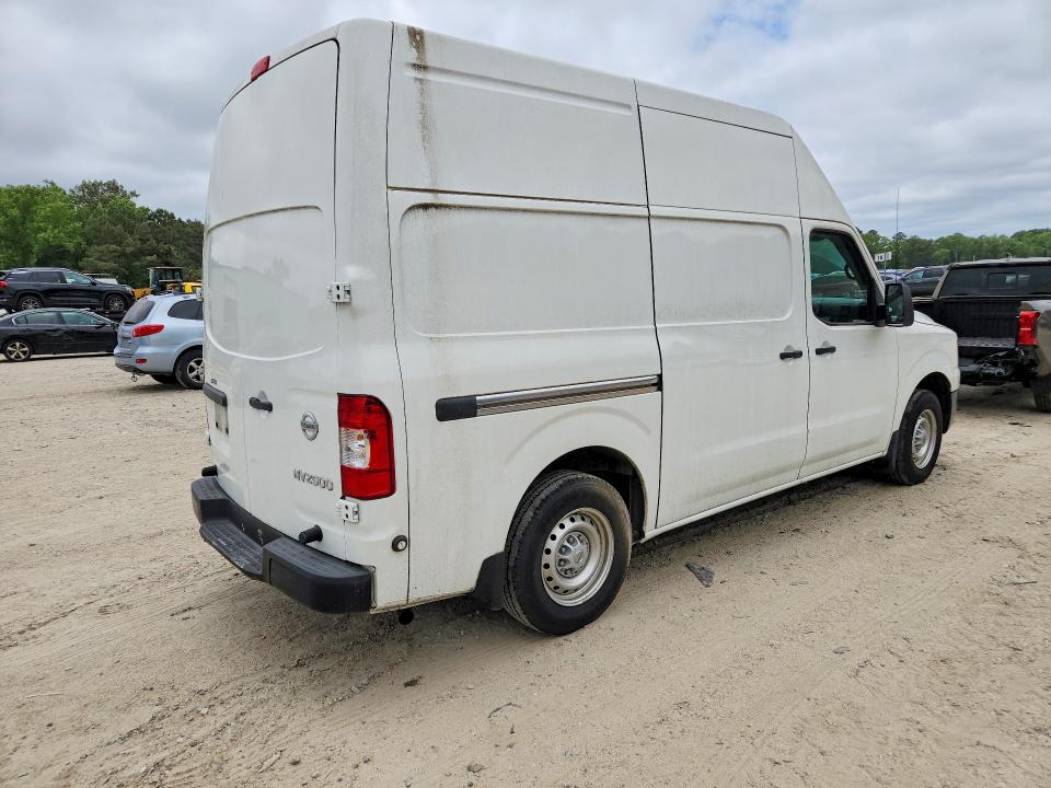 64507436 :رقم المزاد ، 1N6BF0LY9MN801329 vin ، 2021 Nissan Nv مزاد بيع