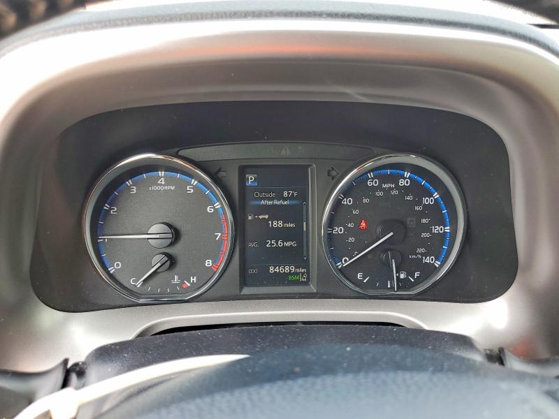 Aukcja sprzedaży 2018 Toyota Rav4, vin: JTMYFREV5JJ724983, numer aukcji: 58332226