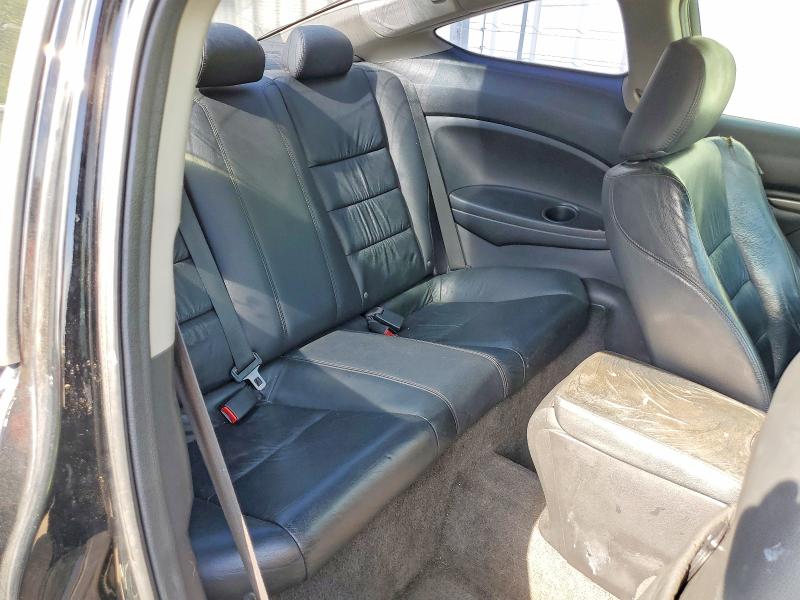 58621476 :رقم المزاد ، 1HGCS2B84BA005271 vin ، 2011 Honda Accord مزاد بيع