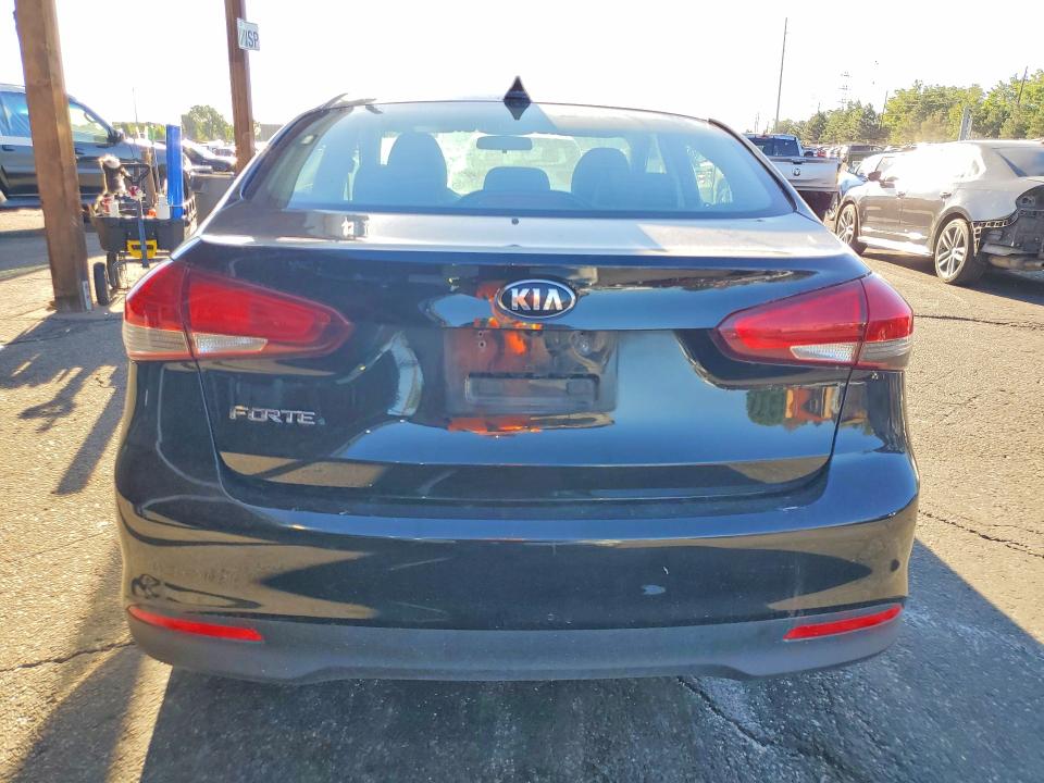 Продажа на аукционе авто 2018 Kia Forte, vin: 3KPFL4A76JE256897, номер лота: 57940336
