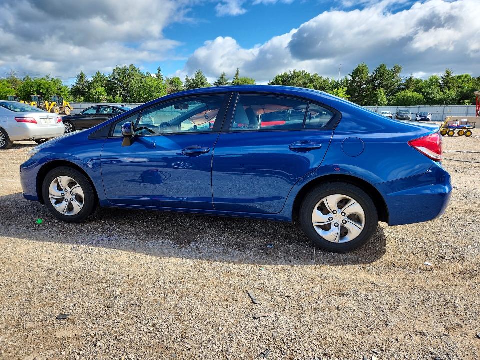 Продажа на аукционе авто 2015 Honda Civic, vin: 2HGFB2F57FH563992, номер лота: 57780546