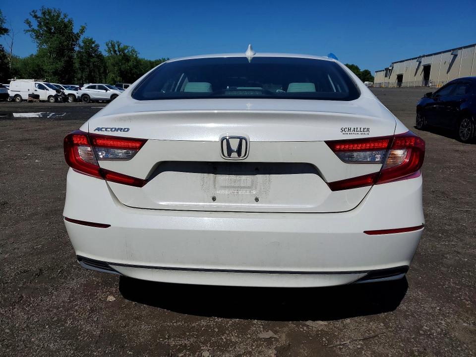 58543846 :رقم المزاد ، 1HGCV1F19JA209237 vin ، 2018 Honda Accord مزاد بيع