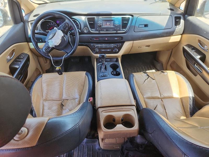 55477856 :رقم المزاد ، KNDMB5C16H6243723 vin ، 2017 Kia Sedona مزاد بيع
