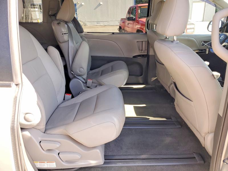 2015 Toyota Sienna მანქანა იყიდება აუქციონზე, vin: 5TDYK3DC7FS632809, აუქციონის ნომერი: 58368346