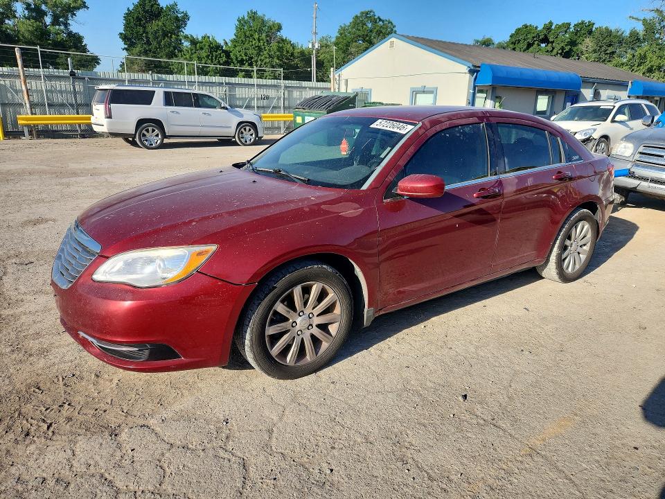 Auction sale of the 2013 Chrysler 200, vin: 1C3CCBBG0DN528306, lot number: 57226046