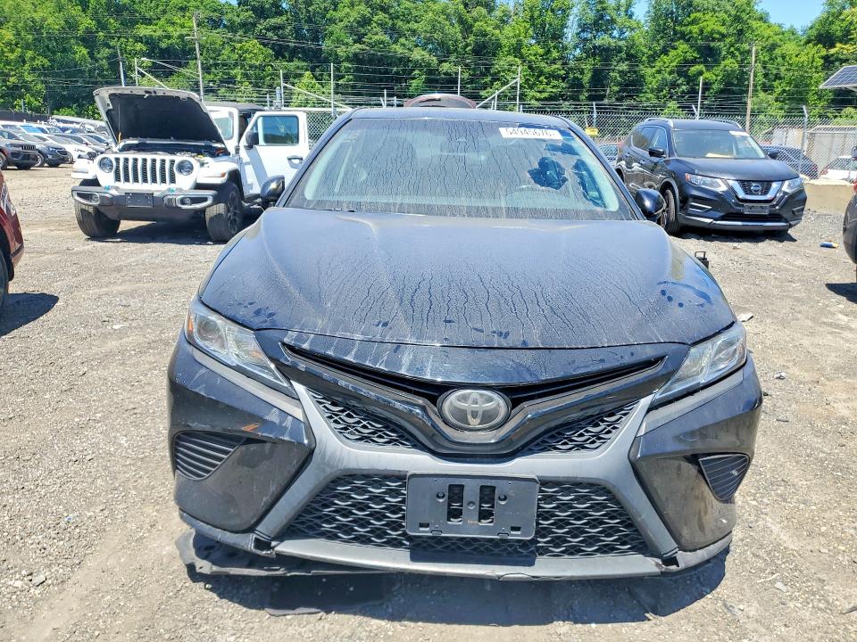 Продажа на аукционе авто 2018 Toyota Camry, vin: 4T1B11HK9JU073181, номер лота: 54945676