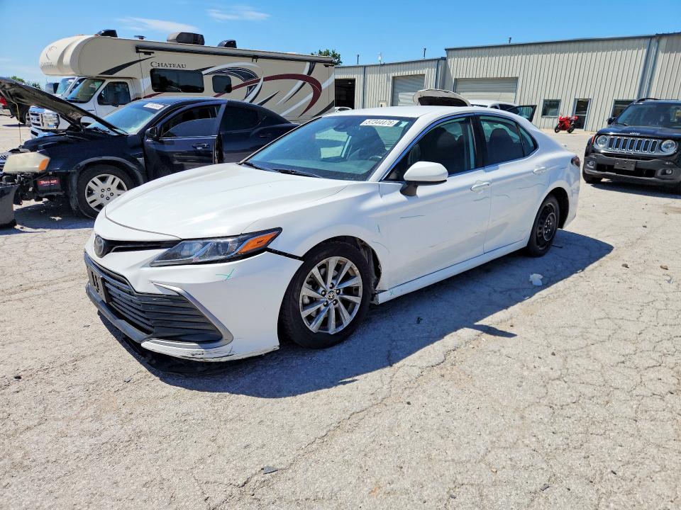 Aukcja sprzedaży 2022 Toyota Camry, vin: 4T1C11AK6NU620668, numer aukcji: 57344476