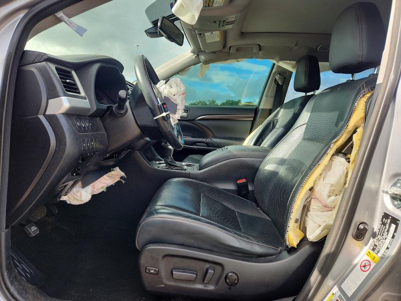57530866 :رقم المزاد ، 5TDDKRFH0FS118830 vin ، 2015 Toyota Highlander مزاد بيع