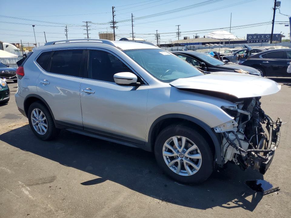 2017 Nissan Rogue მანქანა იყიდება აუქციონზე, vin: JN8AT2MT9HW396325, აუქციონის ნომერი: 57747266