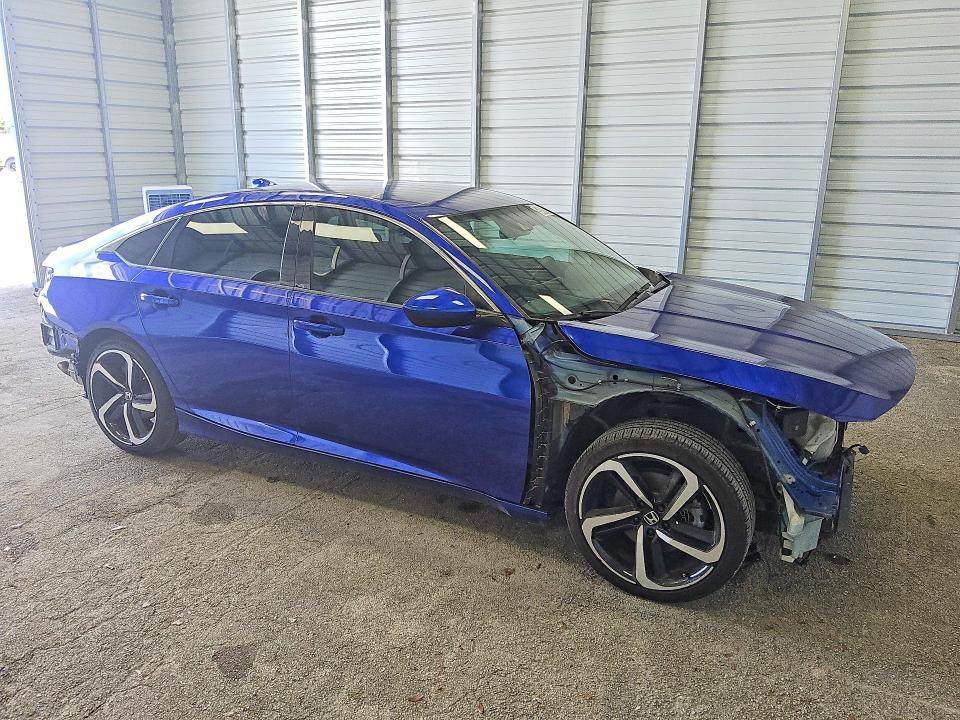 Продаж на аукціоні авто 2018 Honda Accord, vin: 1HGCV1F37JA213188, номер лоту: 54897226
