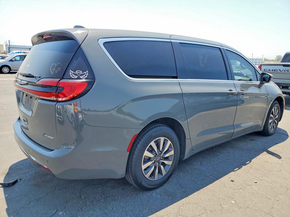 57892586 :رقم المزاد ، 2C4RC1L78NR129999 vin ، 2022 Chrysler Pacifica مزاد بيع