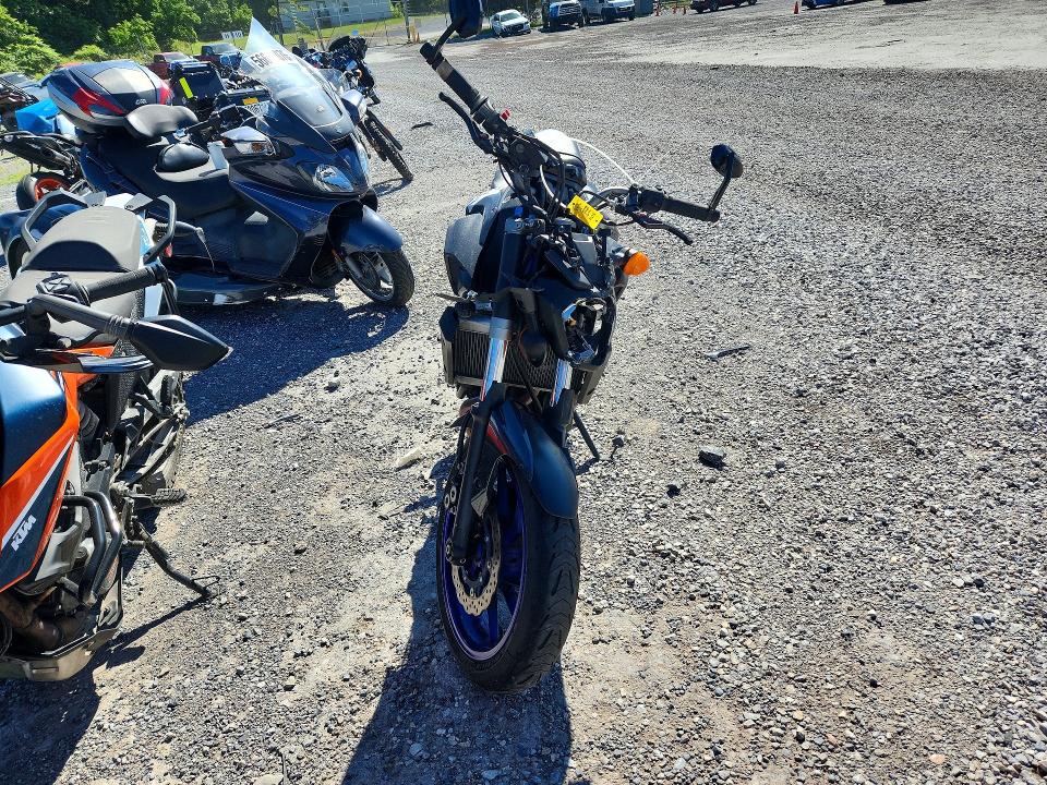 2015 Yamaha Fz07 მანქანა იყიდება აუქციონზე, vin: JYARM06E6FA003675, აუქციონის ნომერი: 58028196