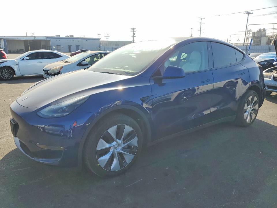 2024 Tesla Model Y მანქანა იყიდება აუქციონზე, vin: 7SAYGDEE9RF064257, აუქციონის ნომერი: 58781636