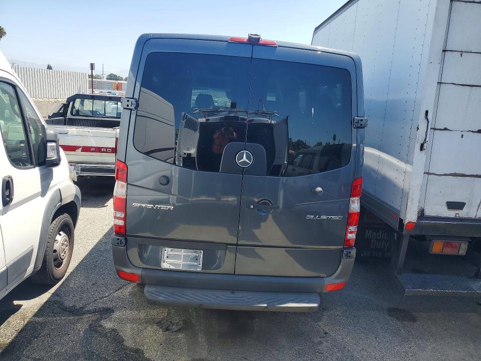 57261116 :رقم المزاد ، WDZPE7DC2E5904052 vin ، 2014 Mercedes-benz Sprinter مزاد بيع