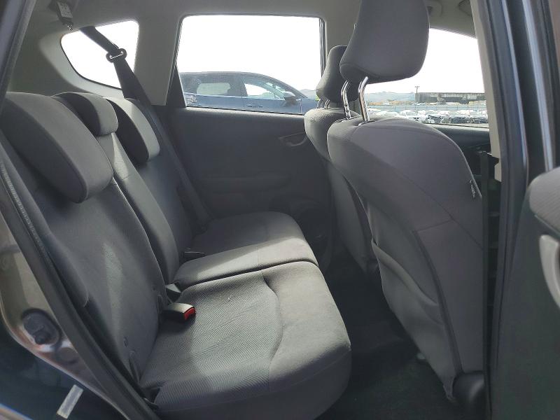 2013 Honda Fit მანქანა იყიდება აუქციონზე, vin: JHMGE8H39DC025785, აუქციონის ნომერი: 56677266