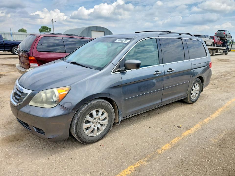 56060646 :رقم المزاد ، 5FNRL3H7XAB039795 vin ، 2010 Honda Odyssey مزاد بيع