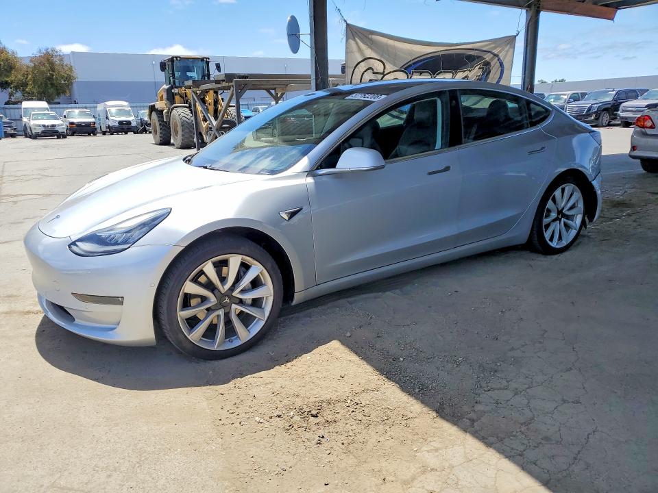 Продаж на аукціоні авто 2018 Tesla 3, vin: 5YJ3E1EA3JF048729, номер лоту: 57782206