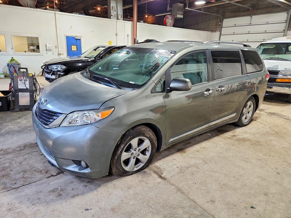 Продажа на аукционе авто 2011 Toyota Sienna, vin: 5TDKK3DC4BS079469, номер лота: 56699756