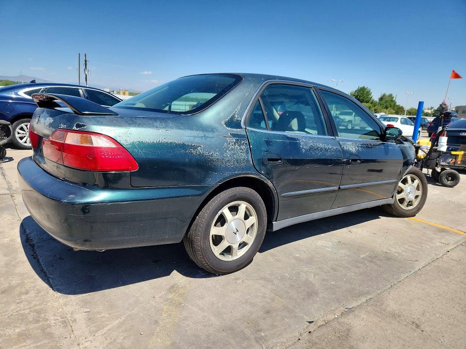 85609145 :رقم المزاد ، 1HGCG5648WA116440 vin ، 1998 Honda Accord مزاد بيع
