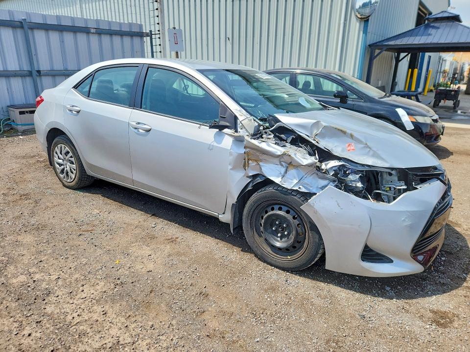 58014736 :رقم المزاد ، 2T1BURHE7JC988905 vin ، 2018 Toyota Corolla مزاد بيع