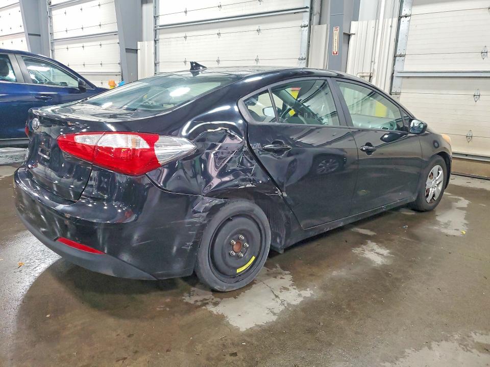 2015 Kia Forte მანქანა იყიდება აუქციონზე, vin: KNAFK4A64F5376305, აუქციონის ნომერი: 55969396