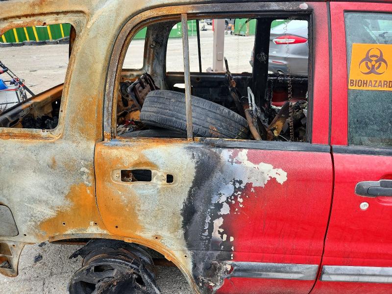 56470876 :رقم المزاد ، 2CNBJ734746904692 vin ، 2004 Chevrolet Tracker مزاد بيع