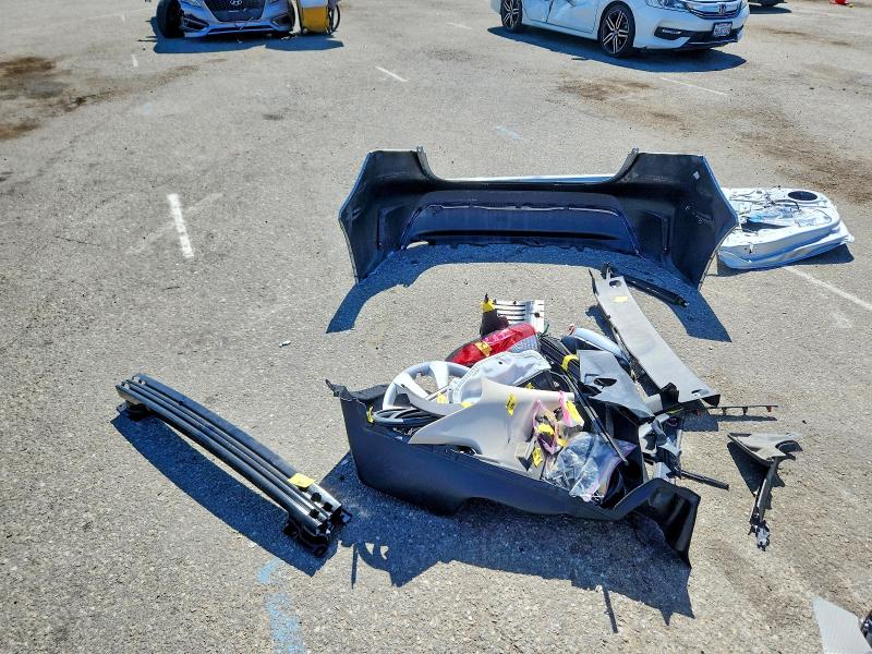 2026 Toyota Corolla Hybrid მანქანა იყიდება აუქციონზე, vin: JTDBCMFE9T3131358, აუქციონის ნომერი: 56433266