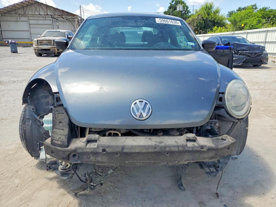 59061636 :رقم المزاد ، 3VWFP7AT0EM606701 vin ، 2014 Volkswagen Beetle مزاد بيع