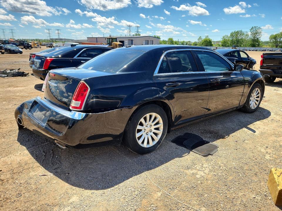 56977966 :رقم المزاد ، 2C3CCAAG9EH260104 vin ، 2014 Chrysler 300 مزاد بيع