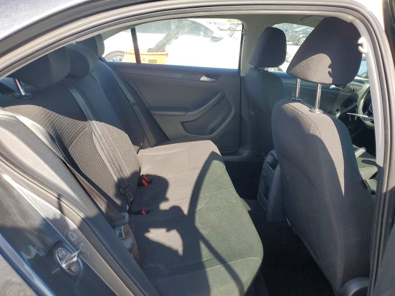 58308646 :رقم المزاد ، 3VW167AJ5GM387359 vin ، 2016 Volkswagen Jetta مزاد بيع