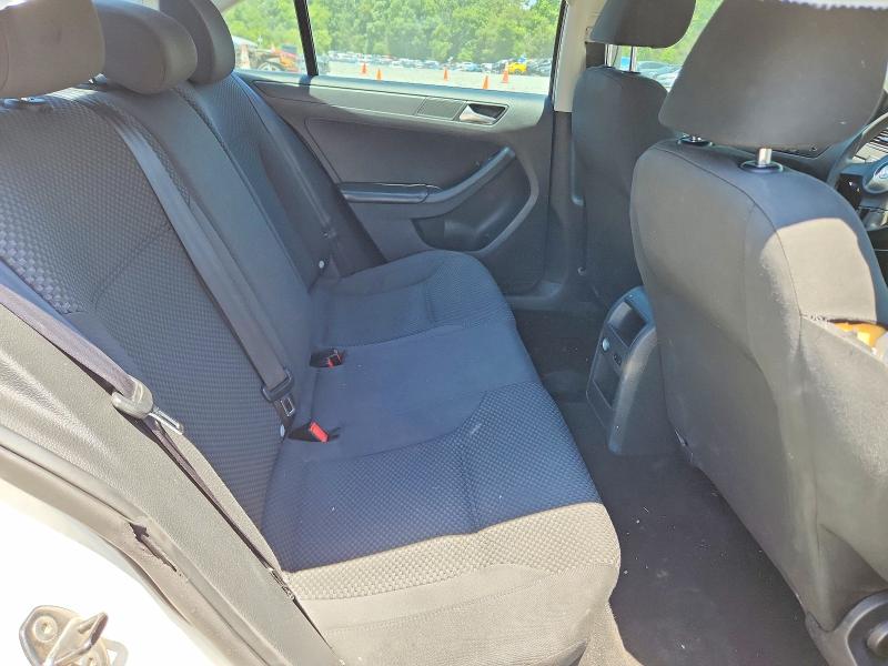58013016 :رقم المزاد ، 3VW2K7AJ0EM361801 vin ، 2014 Volkswagen Jetta مزاد بيع