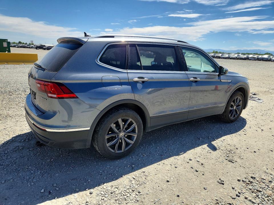 Продажа на аукционе авто 2022 Volkswagen Tiguan, vin: 3VV2B7AX8NM043577, номер лота: 57747006