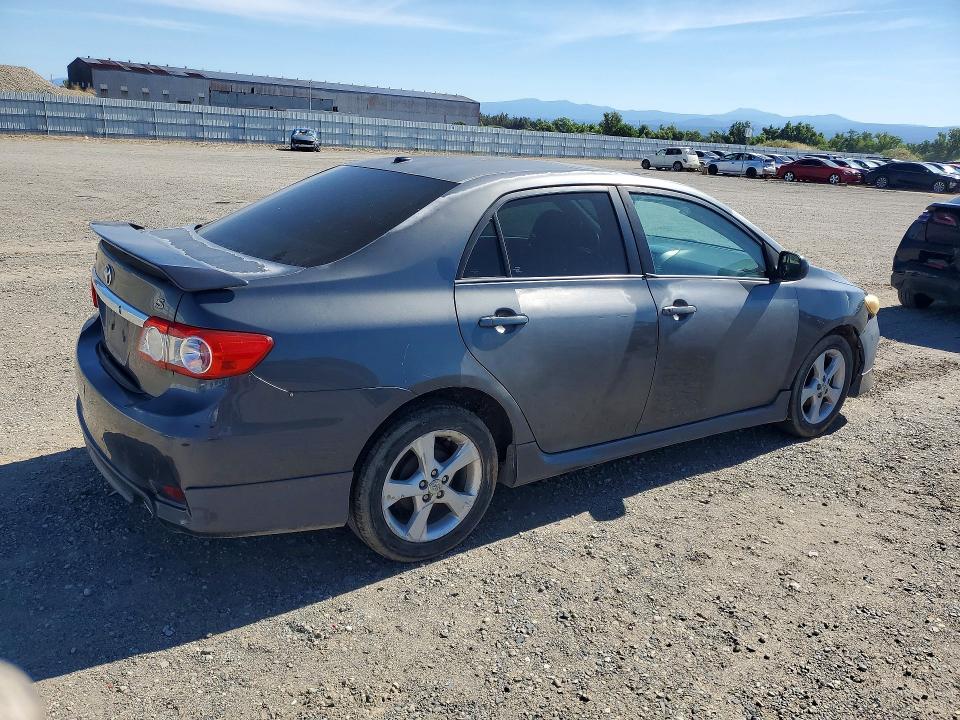 55751576 :رقم المزاد ، 2T1BU4EE5BC734599 vin ، 2011 Toyota Corolla مزاد بيع