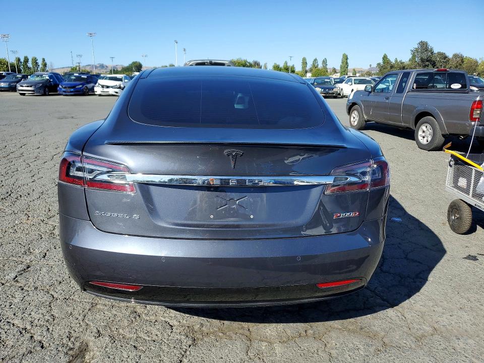 Продаж на аукціоні авто 2018 Tesla Model S, vin: 5YJSA1E45JF276880, номер лоту: 57379206