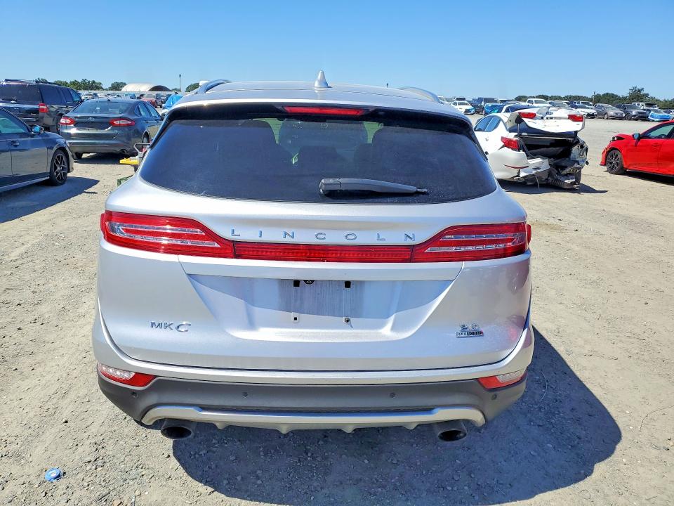 56181206 :رقم المزاد ، 5LMCJ1A93FUJ48134 vin ، 2015 Lincoln Mkc مزاد بيع