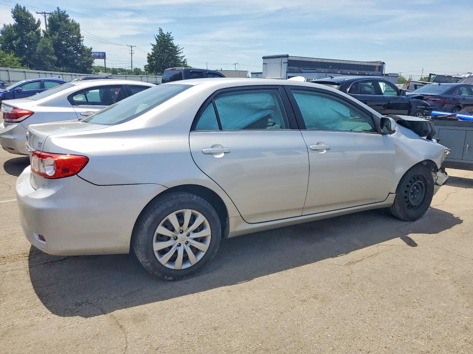 Продажа на аукционе авто 2013 Toyota Corolla, vin: 2T1BU4EE1DC027647, номер лота: 55890736