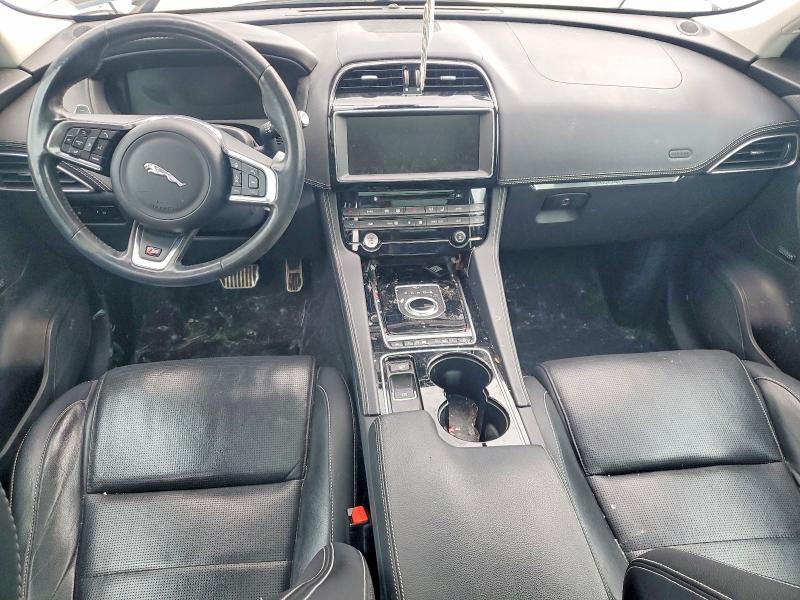 58380816 :رقم المزاد ، SADCM2BV2HA074195 vin ، 2017 Jaguar F-pace مزاد بيع