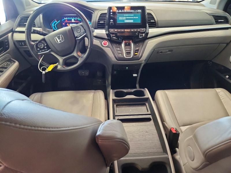 58696306 :رقم المزاد ، 5FNRL6H89JB098847 vin ، 2018 Honda Odyssey مزاد بيع