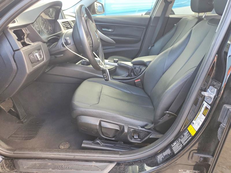 55523376 :رقم المزاد ، WBA3C3G57ENR25258 vin ، 2014 Bmw 320 مزاد بيع