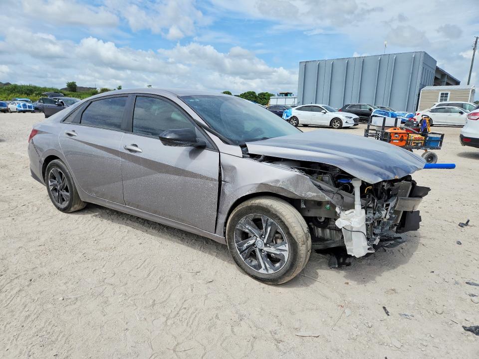 56608636 :رقم المزاد ، KMHLM4AG5MU173124 vin ، 2021 Hyundai Elantra مزاد بيع