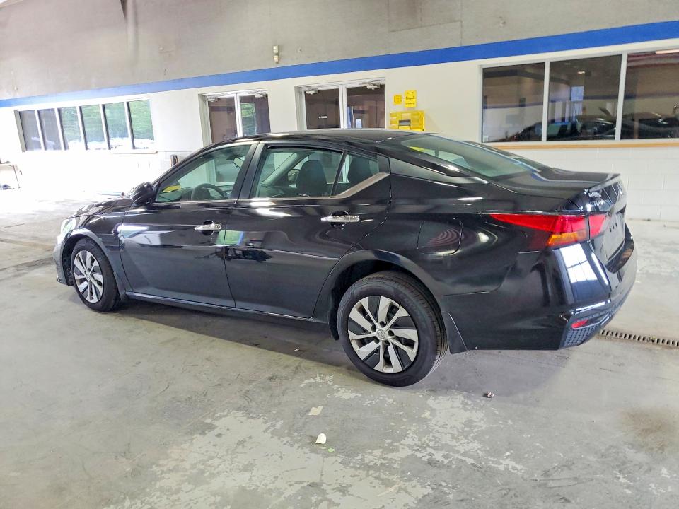 58105216 :رقم المزاد ، 1N4BL4BV2NN320937 vin ، 2022 Nissan Altima مزاد بيع