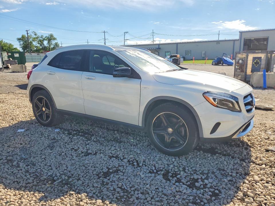 58018356 :رقم المزاد ، WDCTG4GB1FJ038339 vin ، 2015 Mercedes-benz Gla مزاد بيع